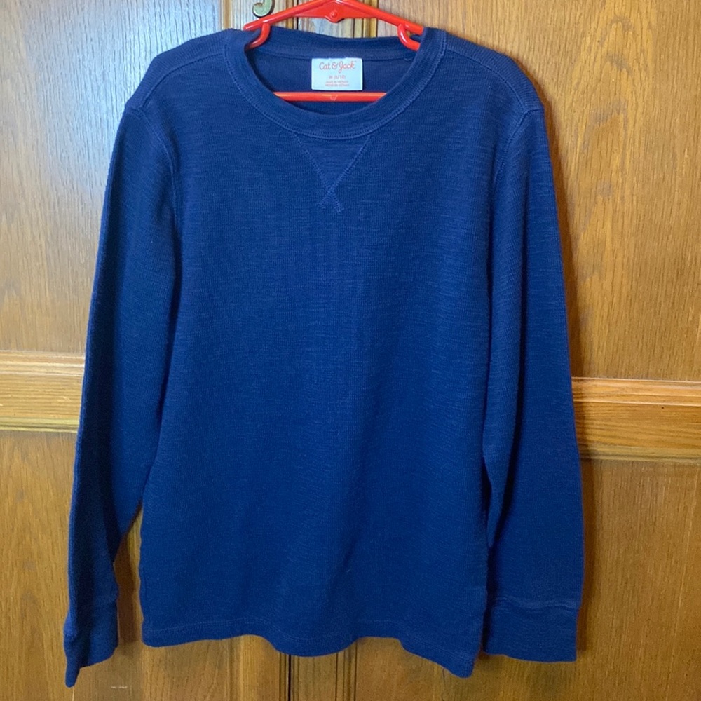 Boys Size M 8/10 blue Winter long sleeved sweater type.Cat & Jack.